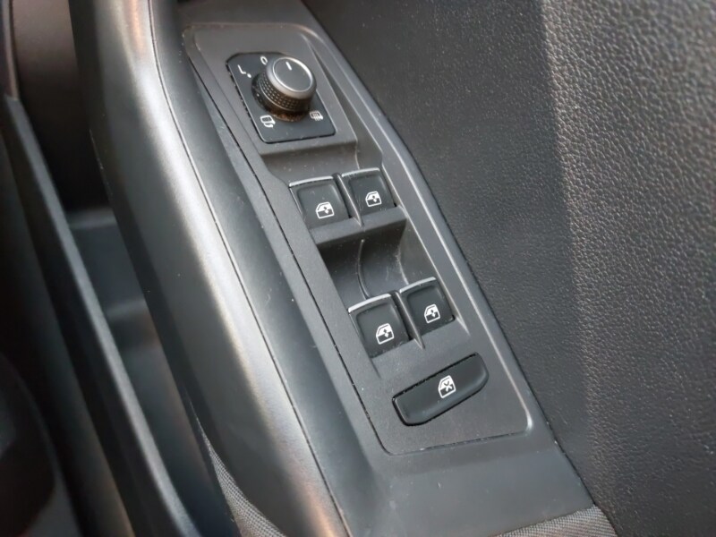 Used Volkswagen T-Roc 2018 for sale - 77761313: Photo 12