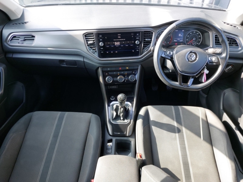 Used Volkswagen T-Roc 2018 for sale - 77761313: Photo 2