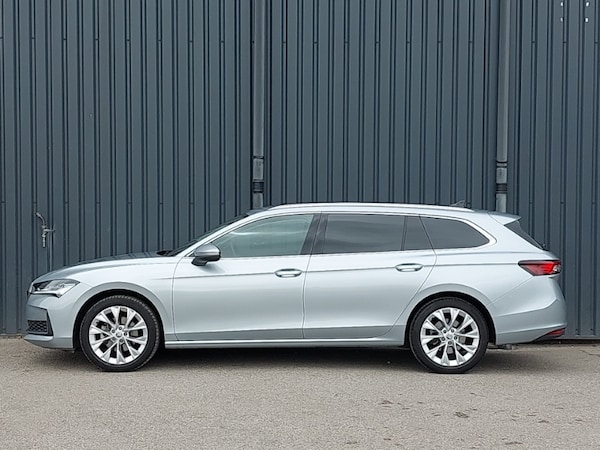 Used Skoda Superb 2024 for sale - 75065864: Photo 4