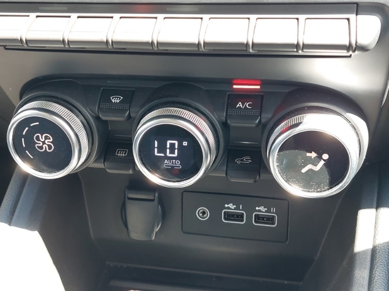 Used Renault Clio 2024 for sale - 76502226: Photo 17