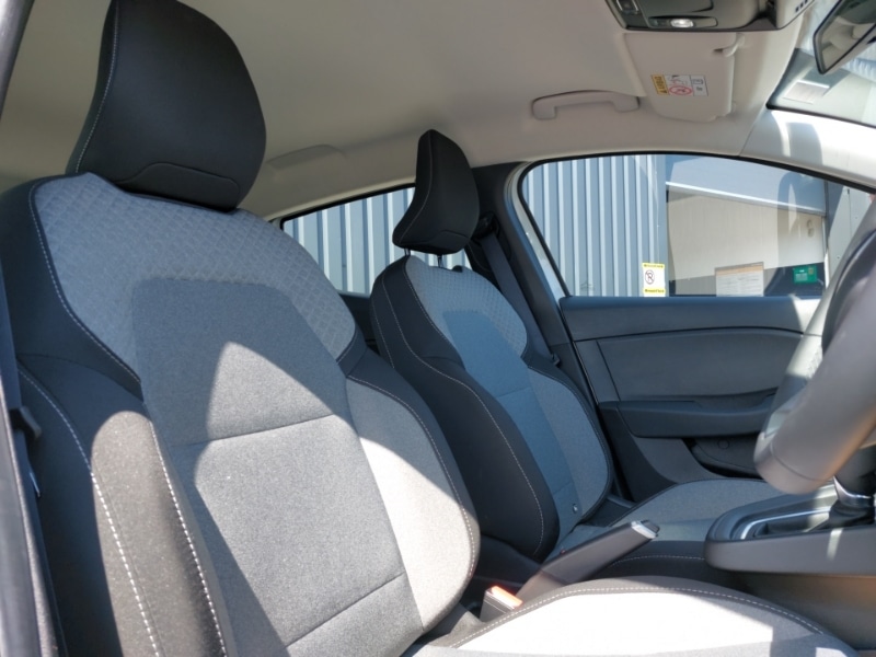 Used Renault Clio 2024 for sale - 76502226: Photo 19