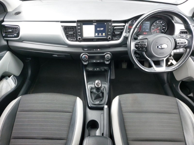Used Kia Stonic 2020 for sale - 77822871: Photo 2
