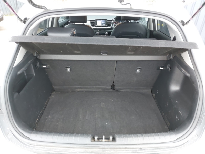 Used Kia Stonic 2020 for sale - 77822871: Photo 8