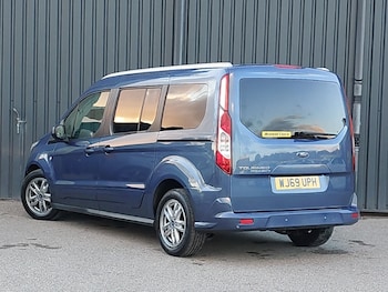 Used Ford Grand Tourneo Connect 2019 for sale - 76414800: Photo