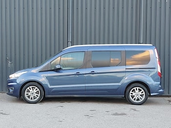 Used Ford Grand Tourneo Connect 2019 for sale - 76414800: Photo