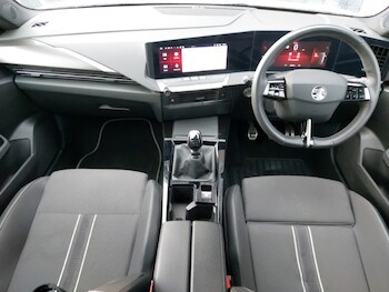 Used Vauxhall Astra 2024 for sale - 77454057: Photo