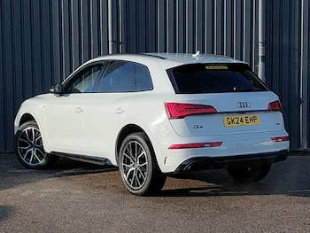 Used Audi Q5 2024 for sale - 77012467: Photo