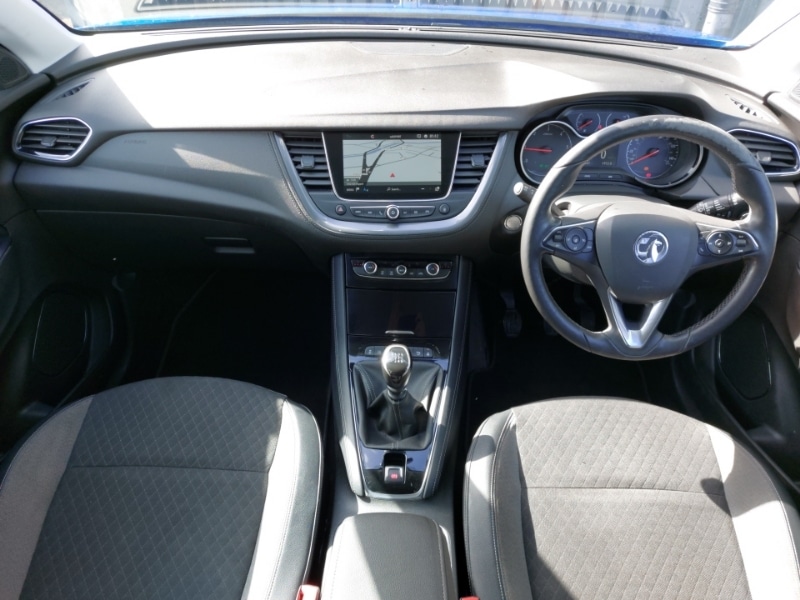 Used Vauxhall Grandland X 2018 for sale - 78137204: Photo 2