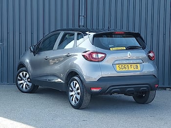 Used Renault Captur 2019 for sale - 79642158: Photo