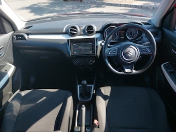 Used Suzuki Swift 2023 for sale - 79555468: Photo