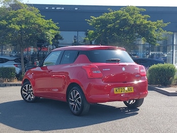 Used Suzuki Swift 2023 for sale - 79555468: Photo
