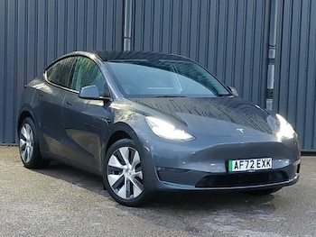 Tesla - Model Y