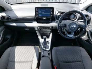 Used Toyota Yaris 2022 for sale - 74855924: Photo