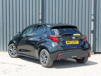 Used Toyota Yaris 2022 for sale - 74855924: Photo