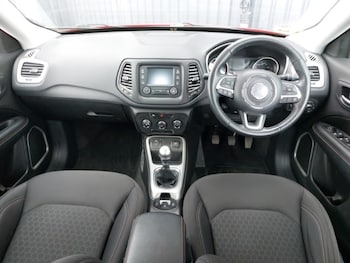 Used Jeep Compass 2018 for sale - 76920301: Photo