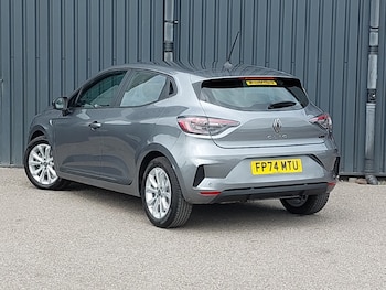 Used Renault Clio 2024 for sale - 79101170: Photo