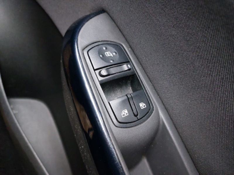 Used Vauxhall Corsa 2016 for sale - 77432989: Photo 12