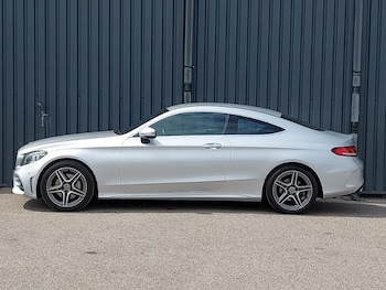 Used Mercedes-Benz C Class 2019 for sale - 79480870: Photo