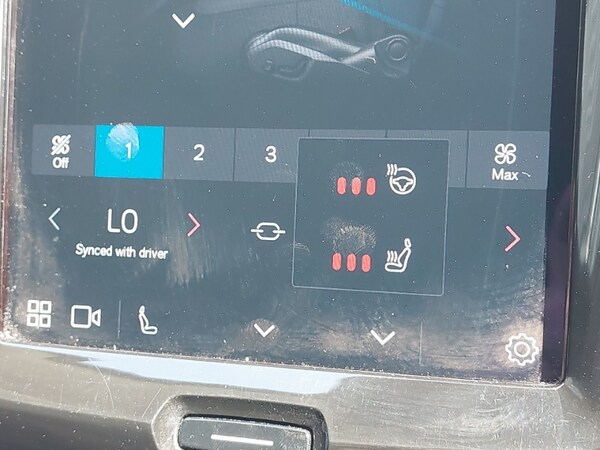 Used Volvo XC60 2023 for sale - 74725120: Photo 17