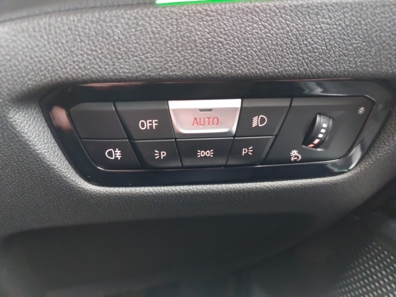 Used BMW 3 Series 2024 for sale - 78113095: Photo 13