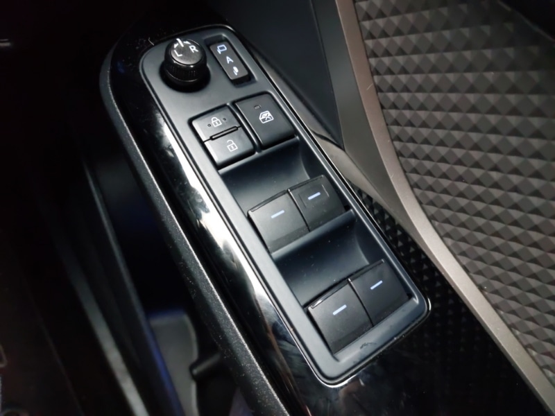 Used Toyota C-HR 2022 for sale - 77173766: Photo 12