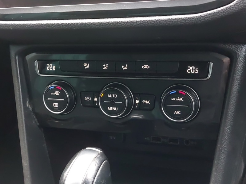 Used Volkswagen Tiguan 2019 for sale - 76621785: Photo 16