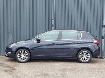 Used Peugeot 308 2017 for sale - 78253451: Photo