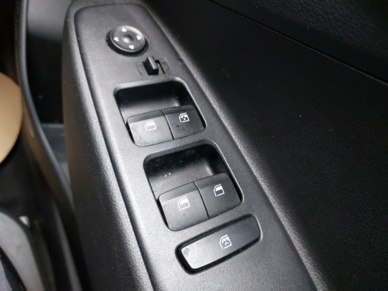 Used Hyundai i10 2023 for sale - 77448933: Photo 12