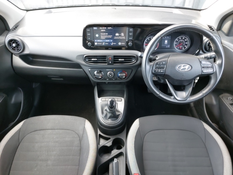 Used Hyundai i10 2023 for sale - 77448933: Photo 2