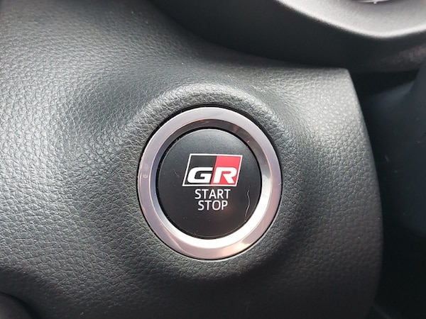 Used Toyota Yaris 2023 for sale - 75315669: Photo 19