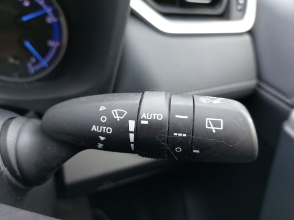 Used Toyota RAV4 2020 for sale - 76052367: Photo 15