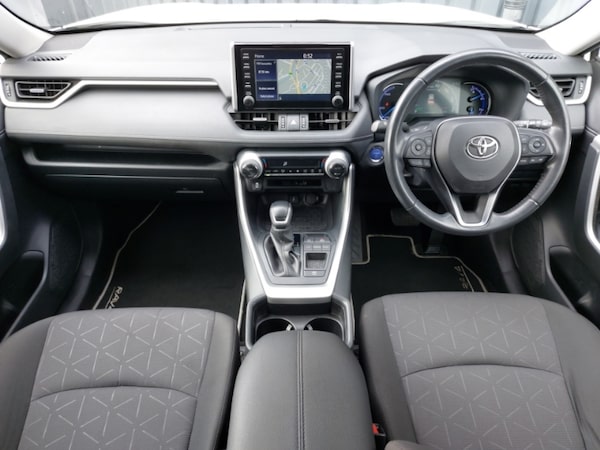 Used Toyota RAV4 2020 for sale - 76052367: Photo 2