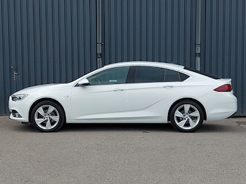 Used Vauxhall Insignia 2018 for sale - 78546841: Photo