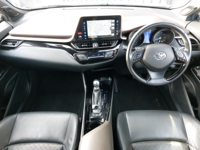 Used Toyota C-HR 2019 for sale - 77304095: Photo 2