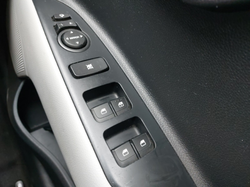 Used Kia Stonic 2020 for sale - 77907995: Photo 12