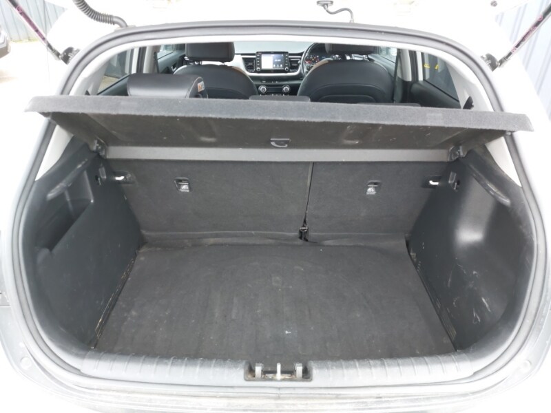 Used Kia Stonic 2020 for sale - 77907995: Photo 8