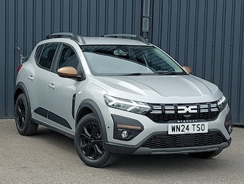 Used Dacia Sandero Stepway 2024 for sale - 79074390: Photo