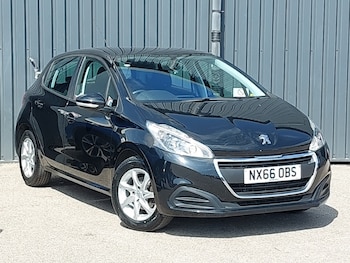 Used Peugeot 208 2016 for sale - 79263635: Photo