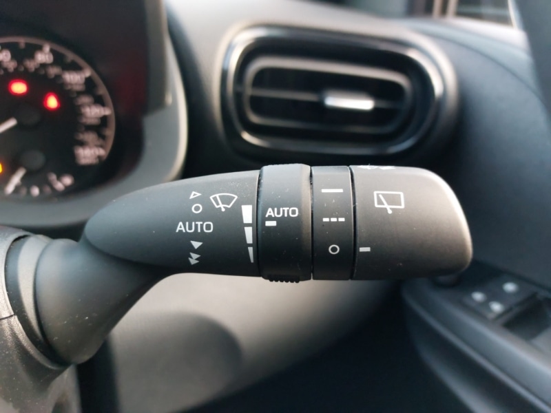 Used Toyota Yaris 2022 for sale - 76726261: Photo 15