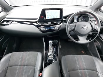 Used Toyota C-HR 2023 for sale - 78876936: Photo