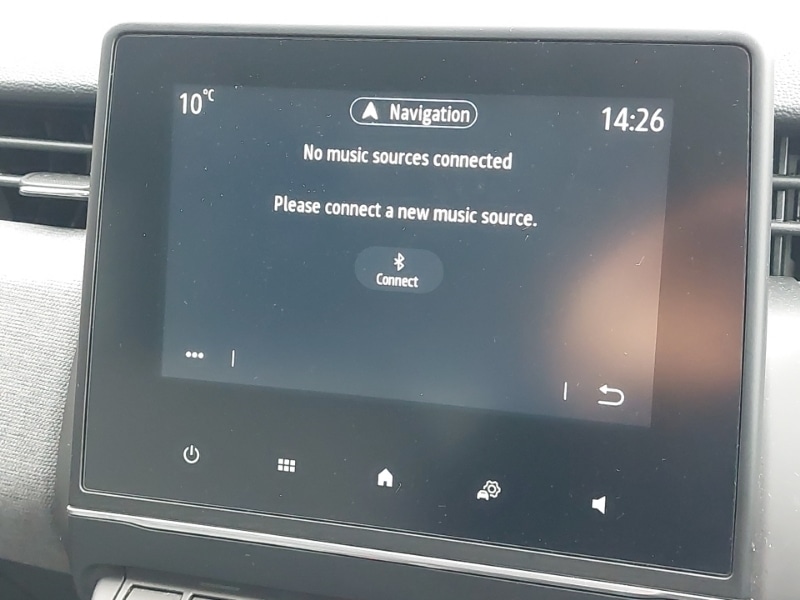 Used Renault Clio 2024 for sale - 77689807: Photo 17