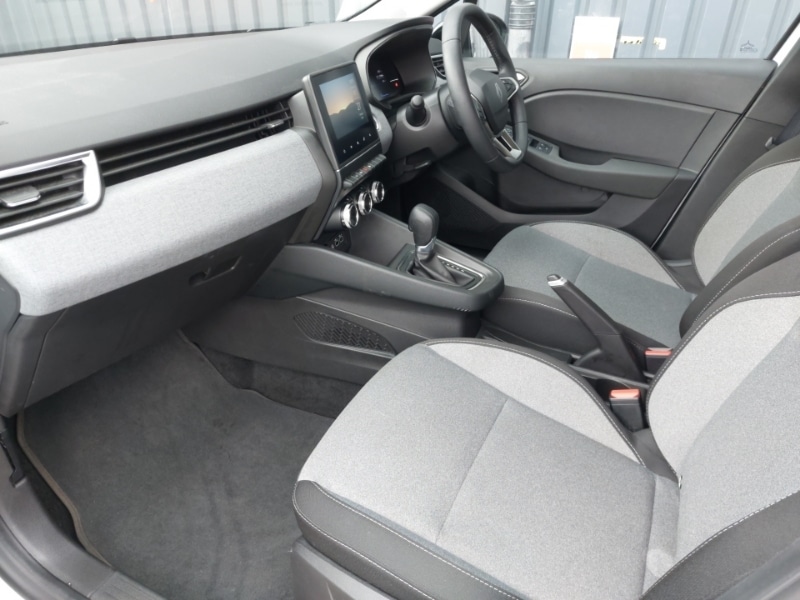 Used Renault Clio 2024 for sale - 77689807: Photo 5