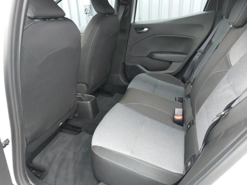 Used Renault Clio 2024 for sale - 77689807: Photo 6