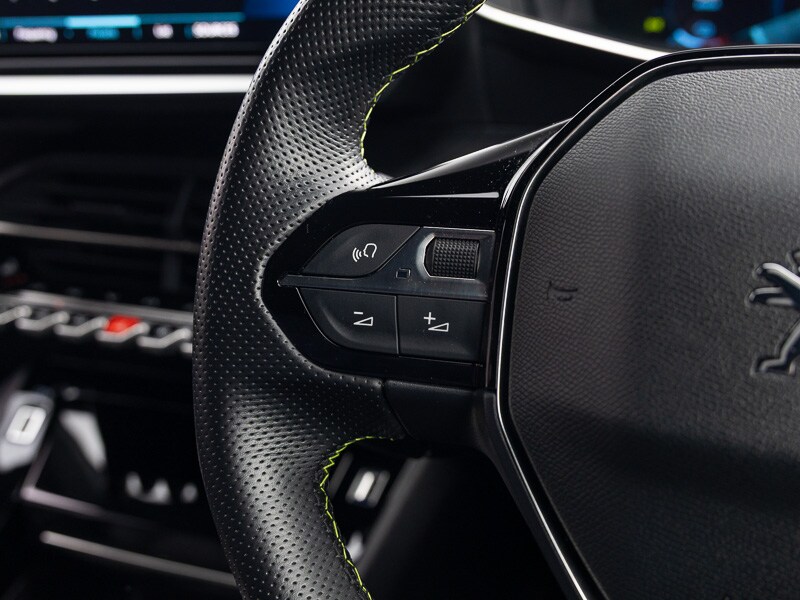 Used Peugeot 2008 2023 for sale - 77644631: Photo 15