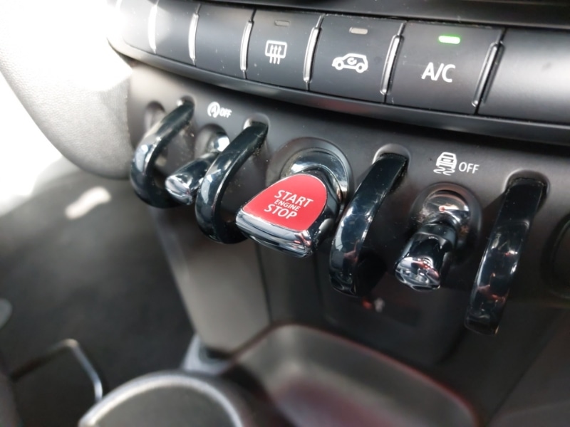 Used MINI Convertible 2020 for sale - 77767350: Photo 17