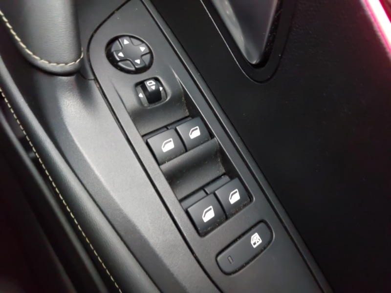 Used Peugeot 2008 2021 for sale - 76548854: Photo 12