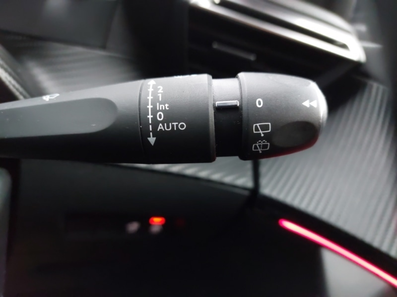 Used Peugeot 2008 2021 for sale - 76548854: Photo 15