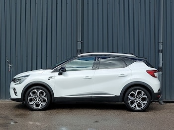 Used Renault Captur 2023 for sale - 78567579: Photo