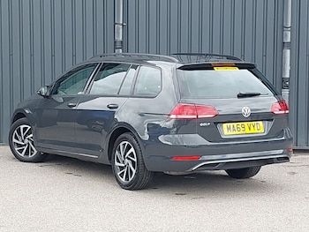 Used Volkswagen Golf 2019 for sale - 78916413: Photo