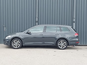 Used Volkswagen Golf 2019 for sale - 78916413: Photo